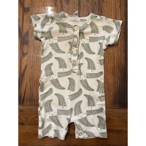 Kate Quinn Green Fern Print Short Sleeve Henley Boyleg Romper Size 3-6 Months
